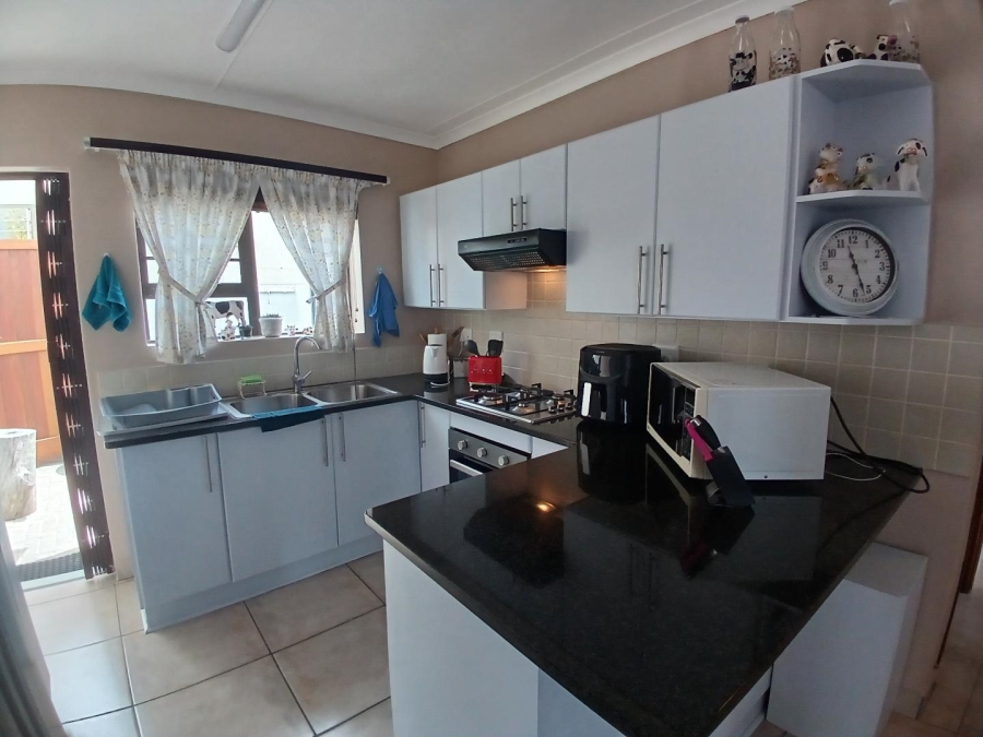 4 Bedroom Property for Sale in Seemeeu Park Western Cape